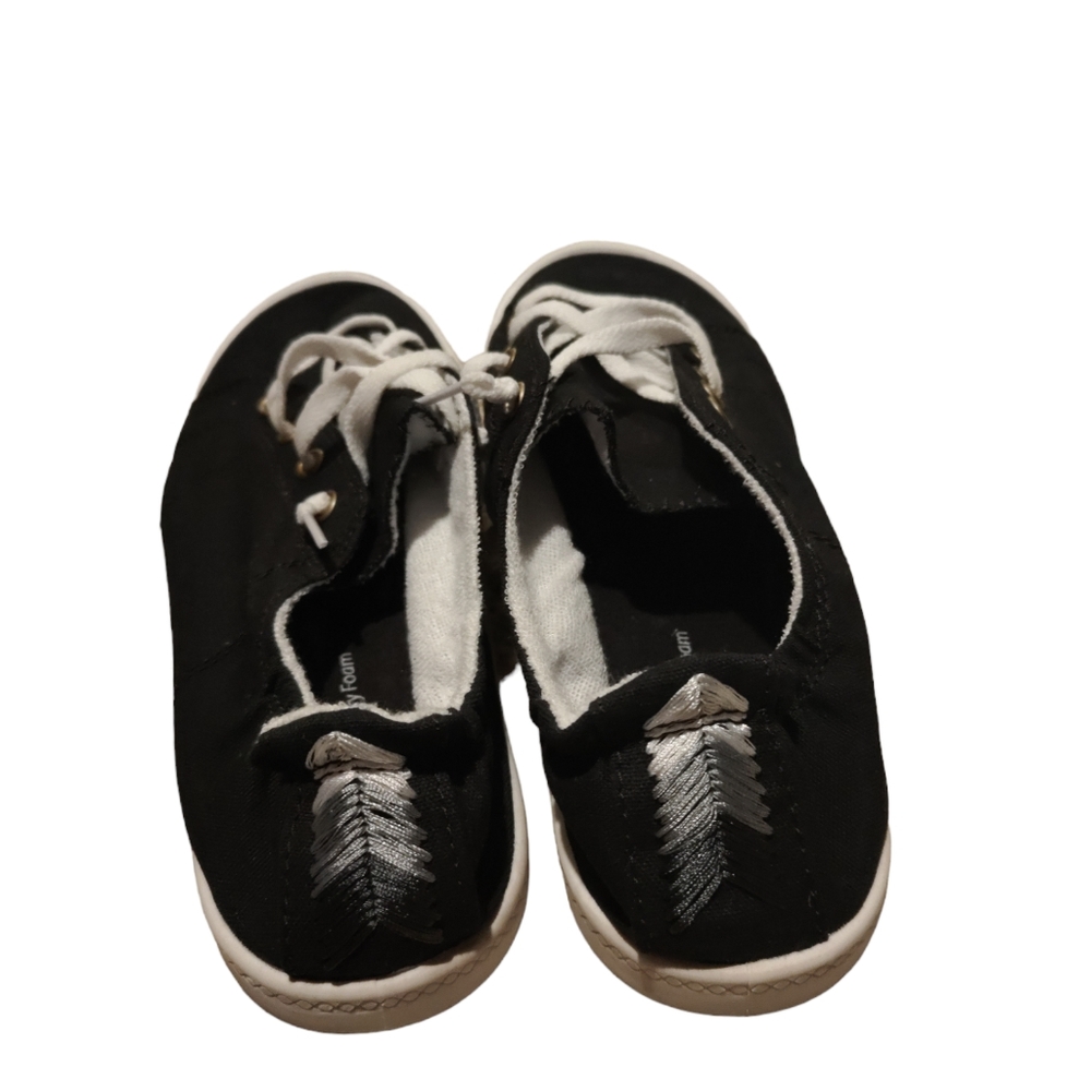 Time & True Memory Foam Sneakers